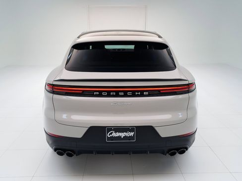 New 2026 Porsche Cayenne Coupe image 10