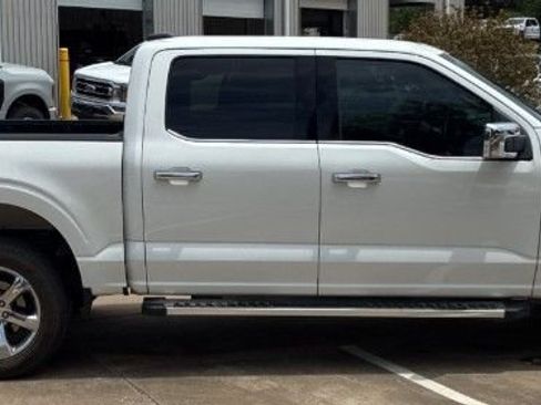 Used 2023 Ford F150 Lariat w/ Equipment Group 502A High AWD/4WD image 5