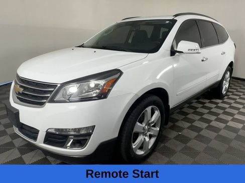 Used 2016 Chevrolet Traverse LT w/ Style and Technology Package FWD image 6