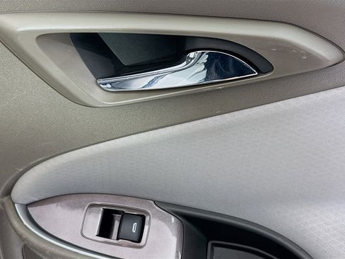 Used 2021 Chevrolet Malibu LT image 30