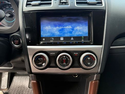 Used 2017 Subaru Forester 2.5i Touring w/ Popular Package #2 image 23