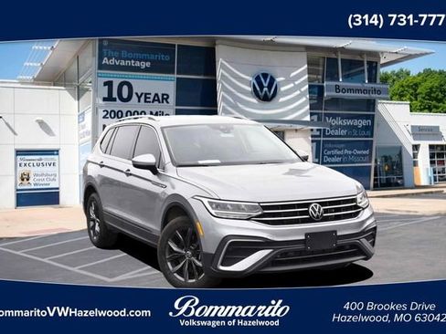 Used 2024 Volkswagen Tiguan SE AWD/4WD image 1