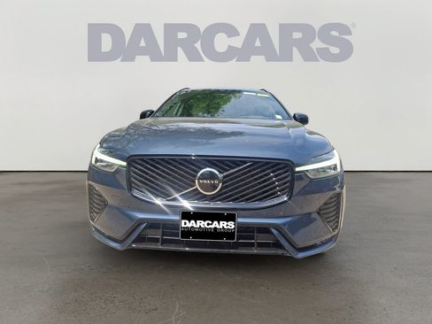 Used 2026 Volvo XC60 B5 Core w/ Protection Package Premier AWD/4WD image 2