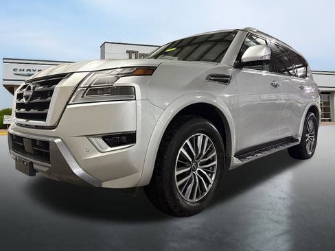 Used 2024 Nissan Armada SL w/ Captain's Chairs Package image 9