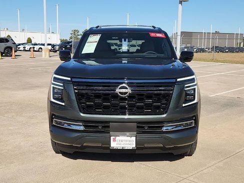 Certified 2025 Nissan Armada Platinum Reserve image 9