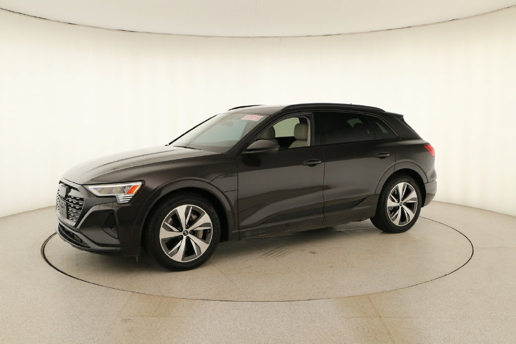 Certified 2024 Audi Q8 e-tron Premium AWD/4WD image 13