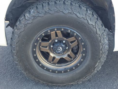 Used 2010 Lexus GX 460 image 13