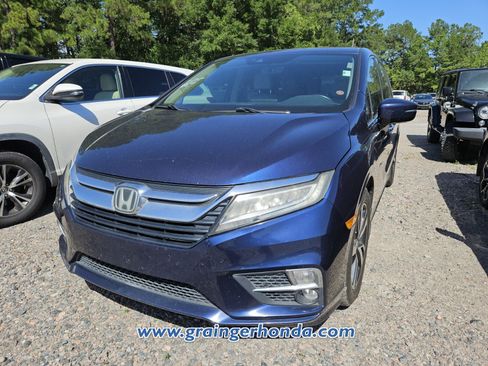 Used 2019 Honda Odyssey Elite image 2