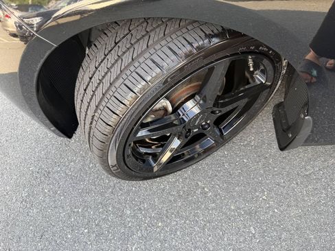 Used 2016 Hyundai Veloster w/ Option Group 02 FWD image 23