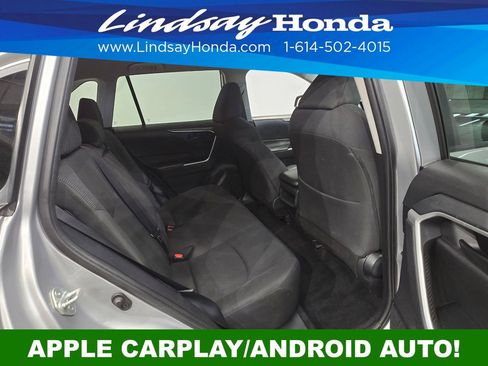 Used 2021 Toyota RAV4 LE image 10