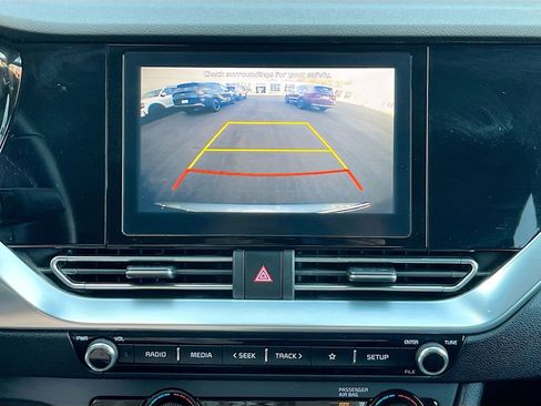 Certified 2022 Kia Niro LXS image 18