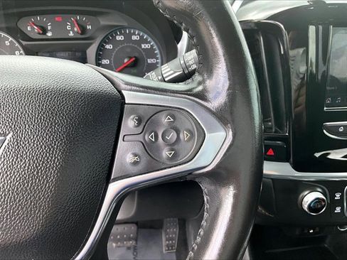 Used 2020 Chevrolet Traverse LT image 20