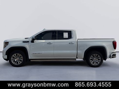 Used 2024 GMC Sierra 1500 Denali w/ Technology Package AWD/4WD image 6