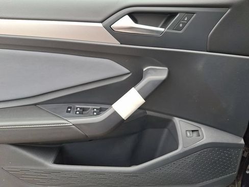 New 2026 Volkswagen Jetta SE FWD image 8