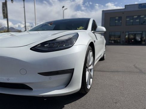 Used 2019 Tesla Model 3 Long Range image 10