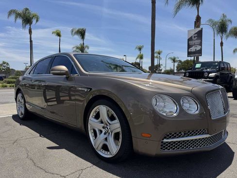 Used 2014 Bentley Flying Spur W12 AWD/4WD image 8
