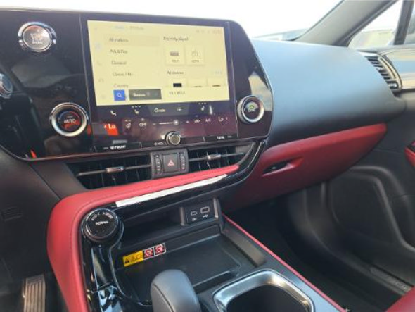 Used 2025 Lexus NX 250 FWD w/ Cold Area Package image 5