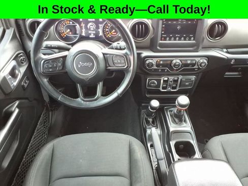Used 2021 Jeep Wrangler Unlimited Sport AWD/4WD image 9