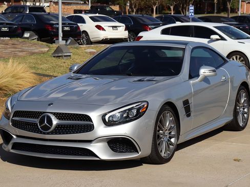 Used 2018 Mercedes-Benz SL 450 image 46