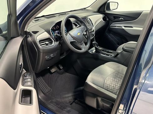 Used 2024 Chevrolet Equinox LS FWD image 18