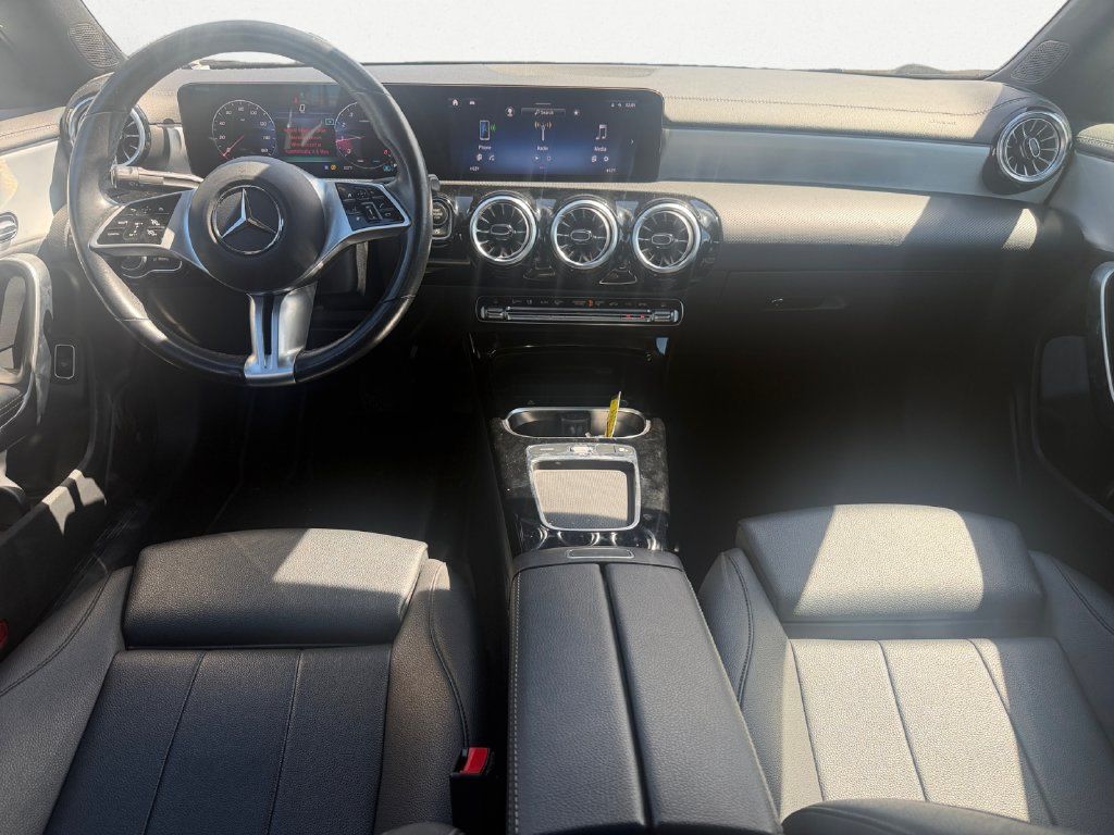 Certified 2025 Mercedes-Benz CLA 250 image 9
