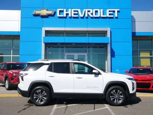 Used 2025 Chevrolet Equinox LT w/ Convenience Package II AWD/4WD image 25