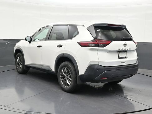 Used 2021 Nissan Rogue S FWD image 3