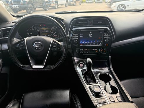 Used 2018 Nissan Maxima 3.5 SL FWD image 9