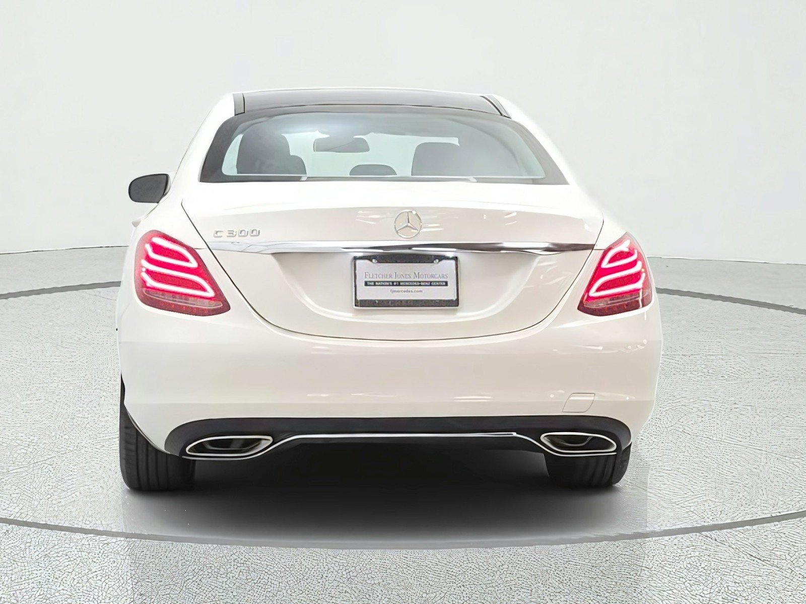 Used 2016 Mercedes-Benz C 300 Sedan image 6