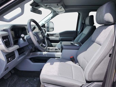New 2026 Ford F450 XLT w/ XLT Premium Package AWD/4WD image 11