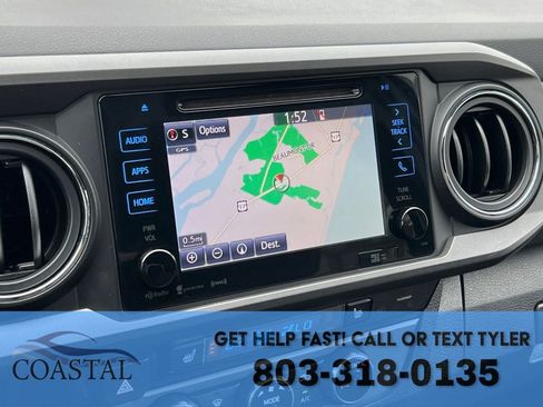 Used 2017 Toyota Tacoma TRD Off-Road w/ Premium & Technology Package image 40