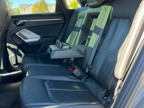 Used 2023 Audi Q3 2.0T Premium image 28