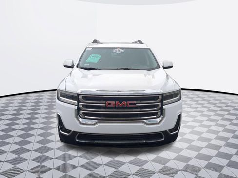 Used 2023 GMC Acadia SLT w/ Preferred Package FWD image 3