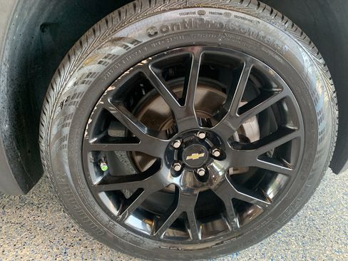 Used 2022 Chevrolet Trax LT w/ Midnight Edition AWD/4WD image 32