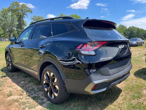 Used 2023 Kia Sportage X-Line w/ X-Line Premium Package AWD/4WD image 3