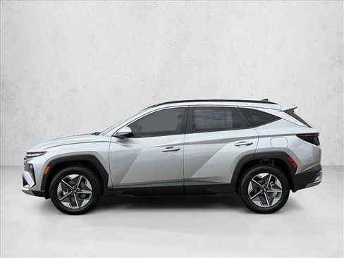 New 2025 Hyundai Tucson SEL image 9