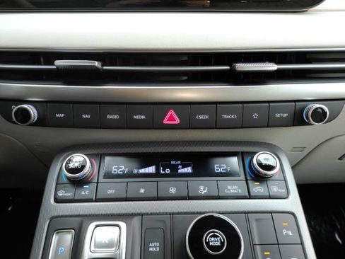 Used 2024 Hyundai Palisade Limited FWD image 51