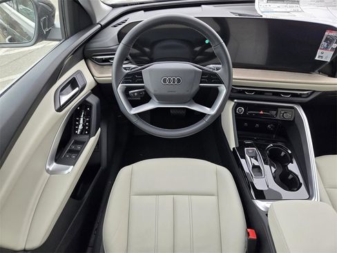 New 2025 Audi Q5 Premium image 12