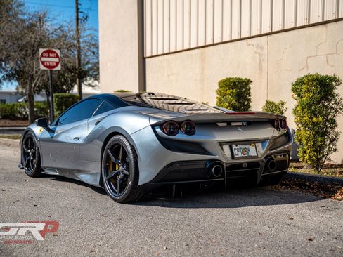 Used 2021 Ferrari F8 Tributo image 5