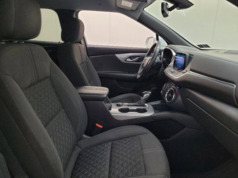 Used 2020 Chevrolet Blazer LT image 21