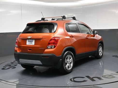 Used 2015 Chevrolet Trax LT w/ LT Sun and Sound Package FWD image 9