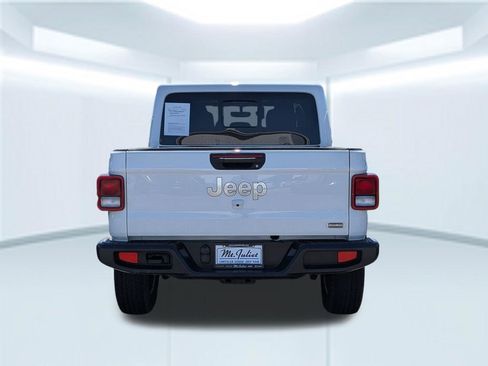 Used 2023 Jeep Gladiator Overland image 7