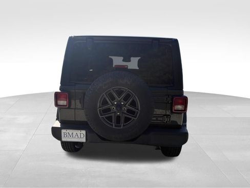 Used 2024 Jeep Wrangler Unlimited Sport AWD/4WD image 5