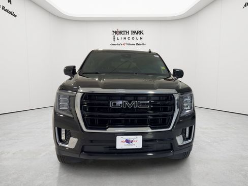 Used 2024 GMC Yukon SLE w/ Gmc Pro Safety Plus Package RWD image 8