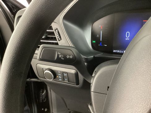 Used 2025 Ford Escape Active AWD/4WD image 20
