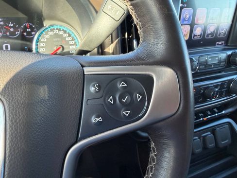Used 2019 GMC Sierra 2500 Denali w/ Duramax Plus Package AWD/4WD image 15