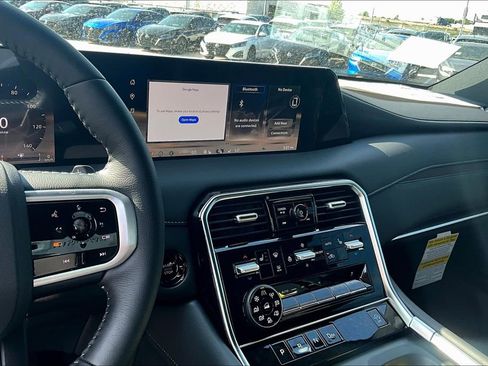 New 2026 Nissan Armada SL image 11