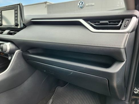 Used 2020 Toyota RAV4 LE w/ All Weather Liner Package AWD/4WD image 12