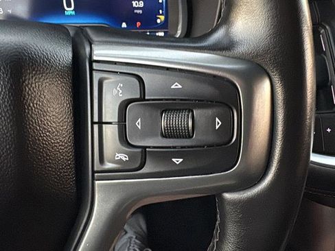 Used 2023 Chevrolet Suburban LT image 22