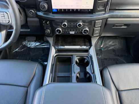 Certified 2024 Ford F350 Lariat w/ Lariat Ultimate Package image 33